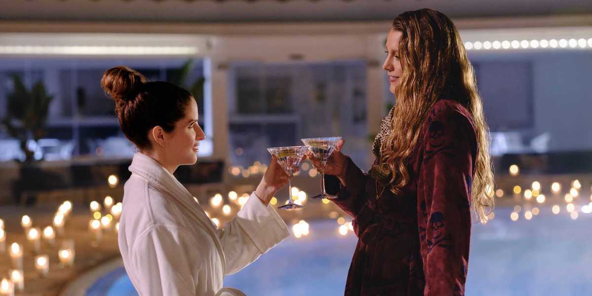 A Simple Favor 3 & Potential Release Timeline After New Sequel’s 7-Year Gap Addressed By Director