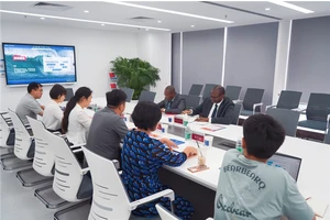 科特迪瓦技术教育、职业培训与学徒部与外研在线座谈会成功召开