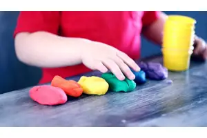 孩子的兴趣爱好很重要 两种学前教育的方法对孩子益处多多