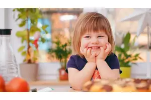 育儿知识：3岁孩子不听话跟你吵架应该怎么管教的教育问题