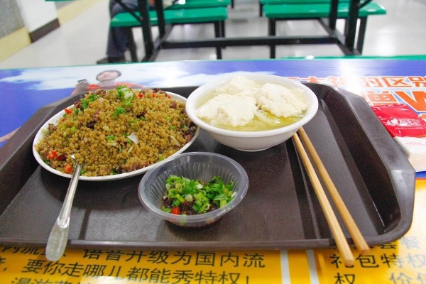 打造特色校园美食—贵州高校餐饮品牌设计攻略 打造特色校园美食—贵州高校餐饮品牌设计攻略