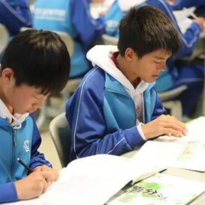 揭秘高校就业率高的秘密，人才培养与市场需求完美对接