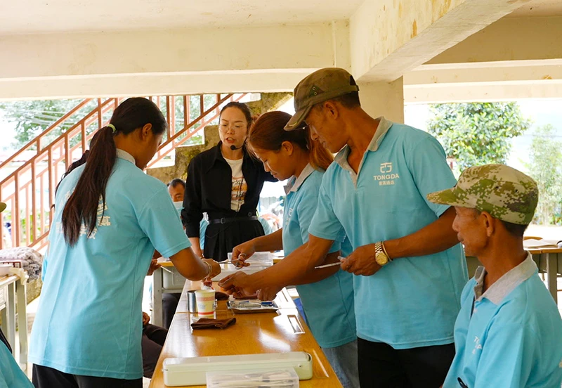 专业养老护理员培训。李明丽摄