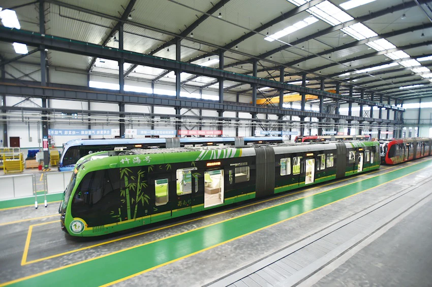 宜宾智能智轨产业优势明显。宜宾人社供图